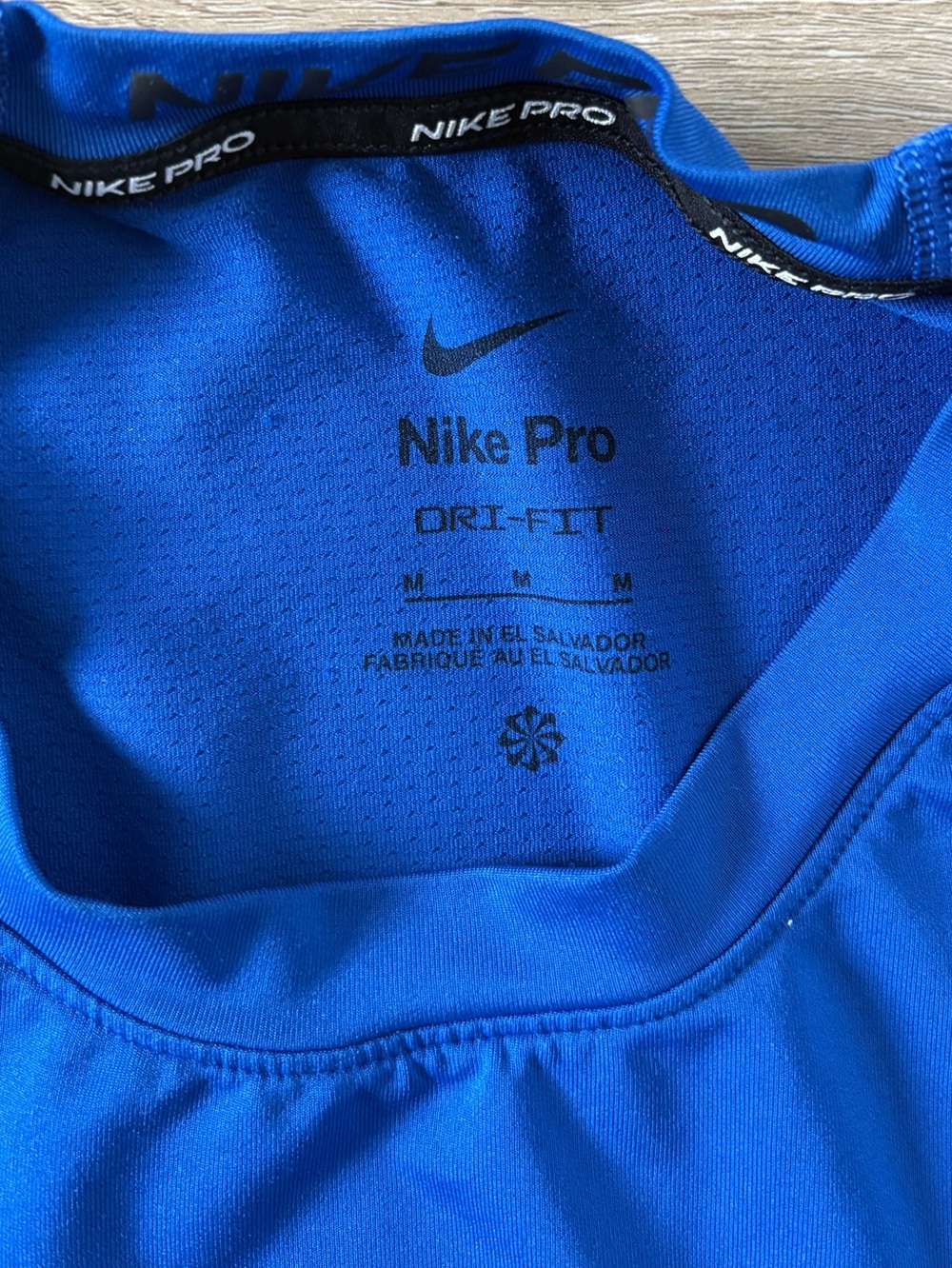 Nike Compression Shirt - Picture 3 of 3